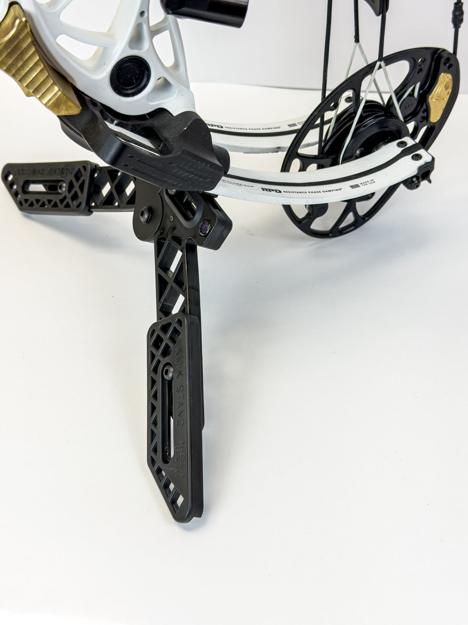 Pine Ridge Archery Kwik Stand In - Limb Bow Support – Universal Adjustable Stand for Wide - Limb Compound Bows - Pine Ridge Archery - 2564-BK