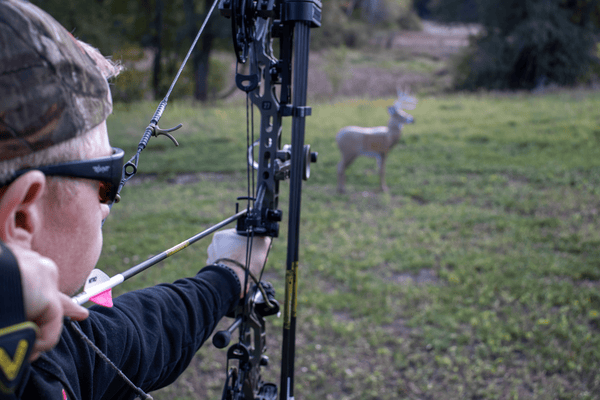 Z - 38 Black Peep Sights 100Pk - Pine Ridge Archery - 2565-BK100